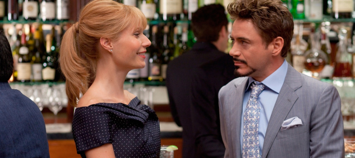 Обои Robert Downey Jr and Gwyneth Paltrow in Iron Man 2 720x320