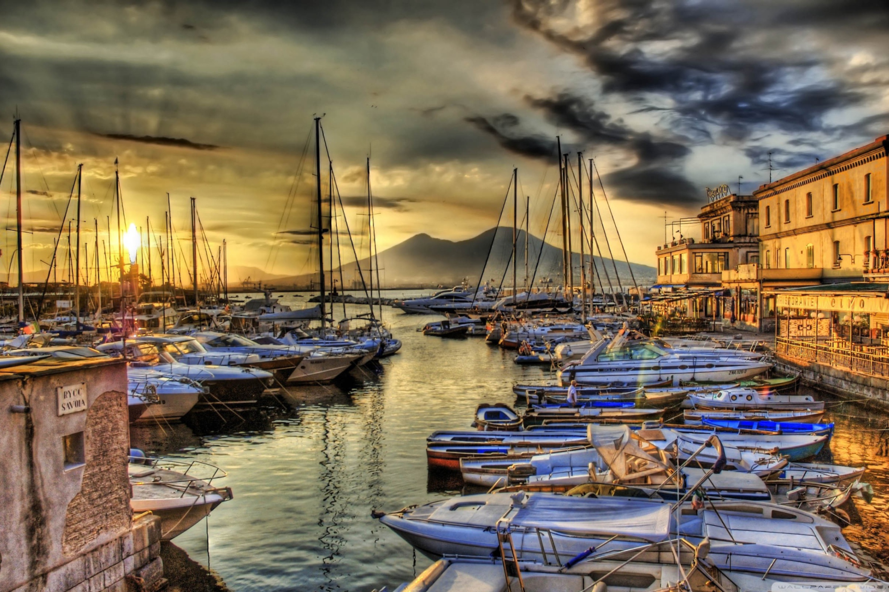 Sunrise In Naples screenshot #1 2880x1920
