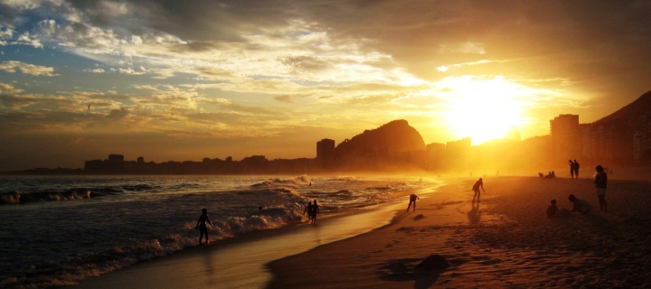 Screenshot №1 pro téma Copacabana Beach Sunset 720x320