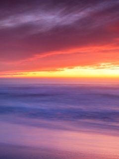 Fondo de pantalla Sunset On The Beach 240x320