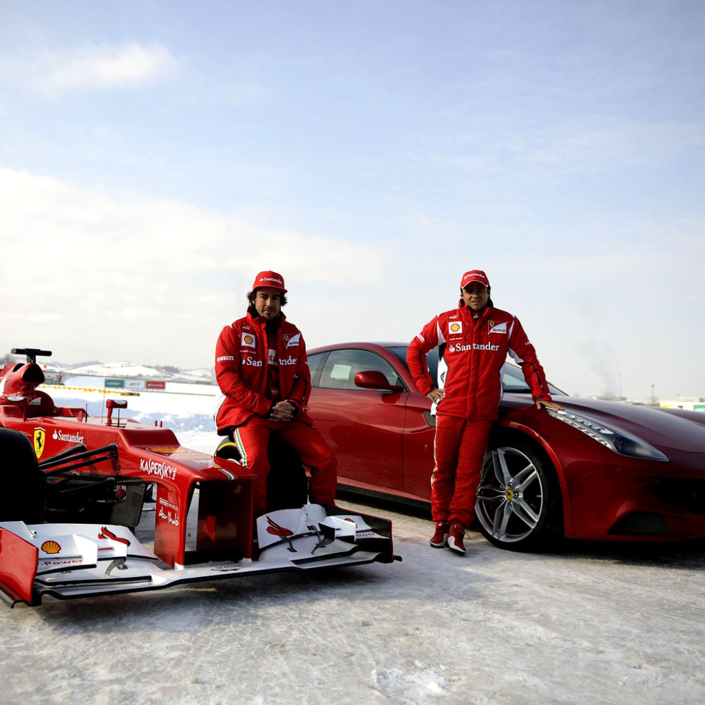 Обои Fernando Alonso in Ferrari 1024x1024