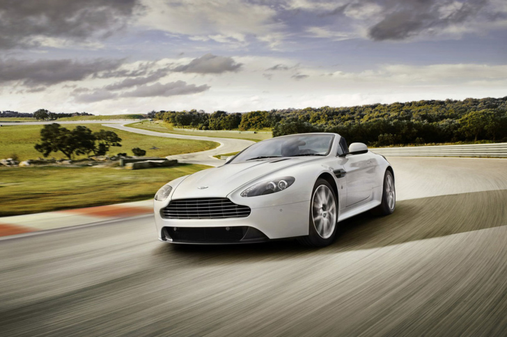 Screenshot №1 pro téma Aston Martin Vantage S