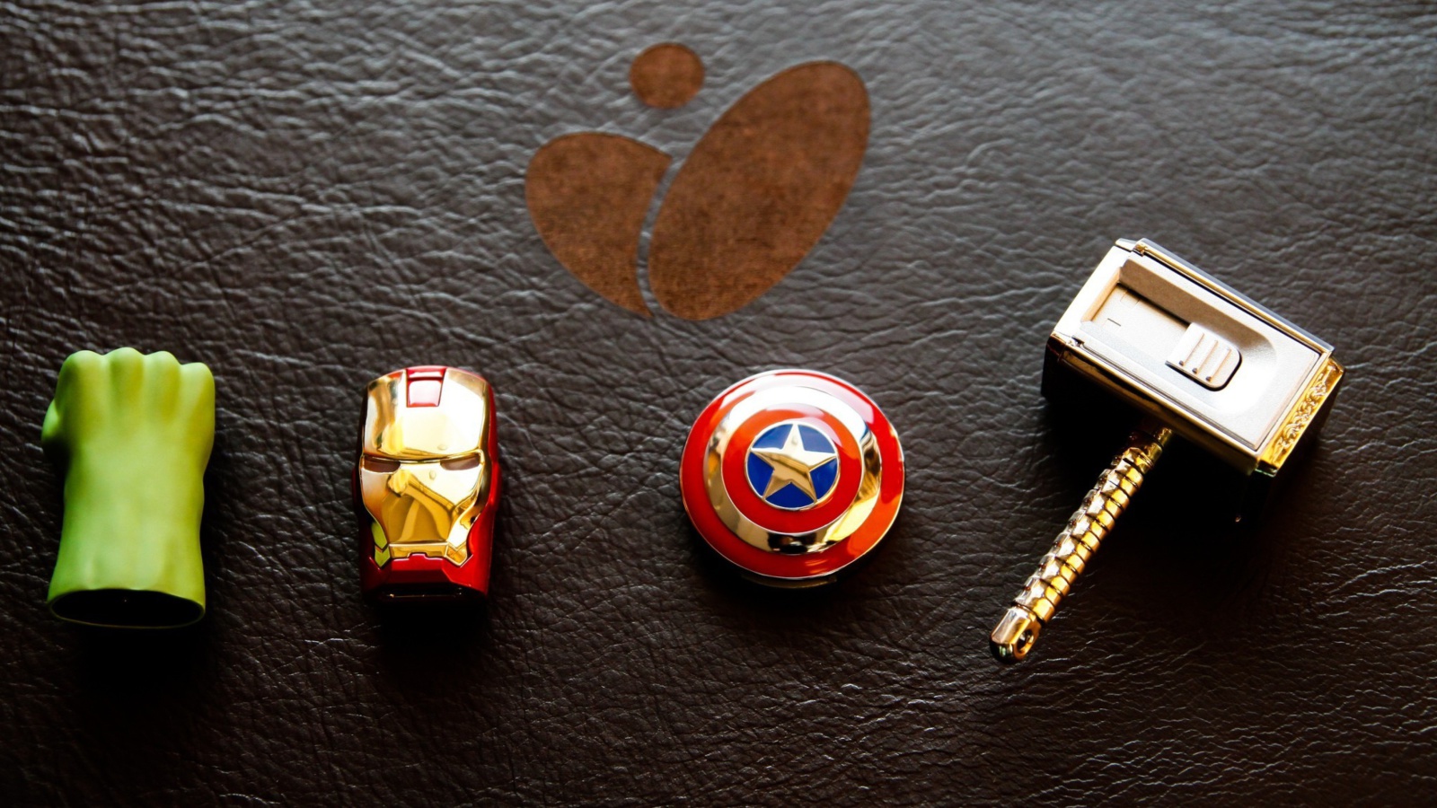 Avengers USB Flash Drives screenshot #1 1600x900