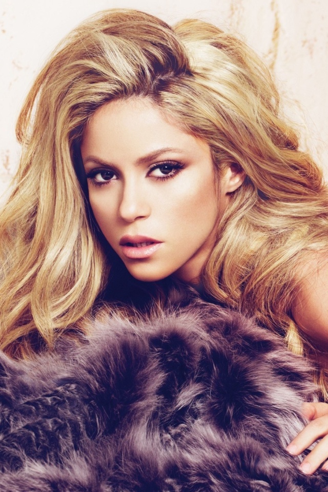 Shakira wallpaper 640x960