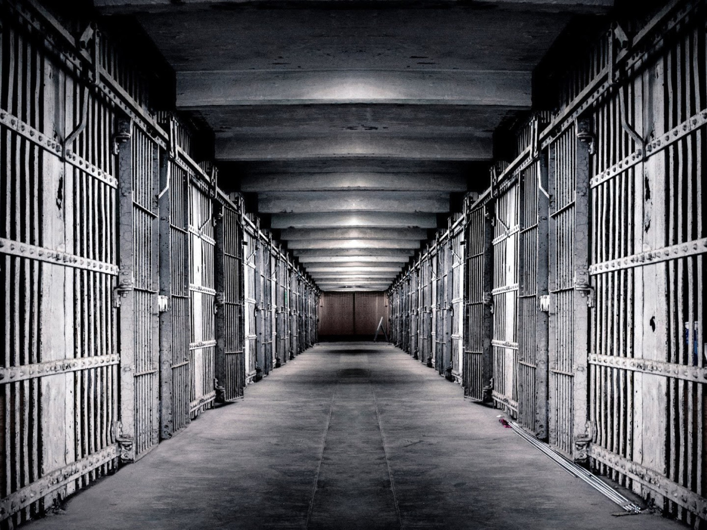 Screenshot №1 pro téma Inside in Alcatraz Prison 1400x1050