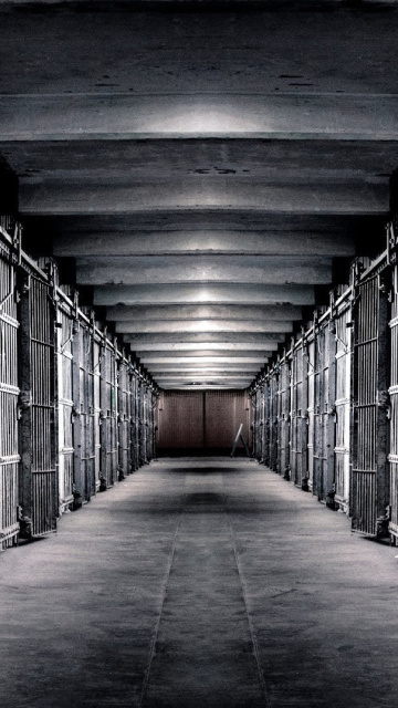Das Inside in Alcatraz Prison Wallpaper 360x640