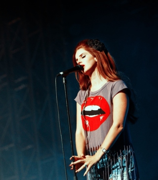 Lana Del Rey Famous Singer - Obrázkek zdarma pro Nokia C1-01