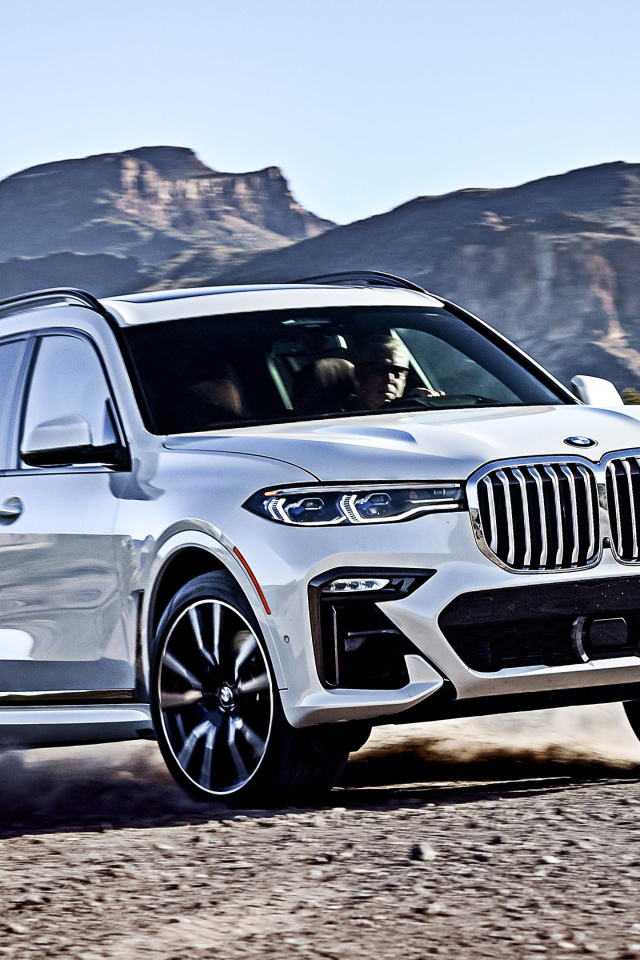 Fondo de pantalla 2019 BMW X7 640x960