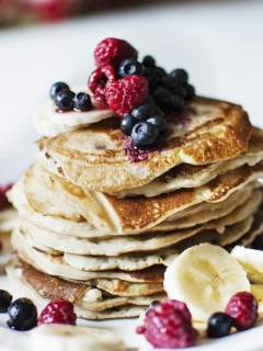 Screenshot №1 pro téma Pancakes With Sweet Berries 240x320