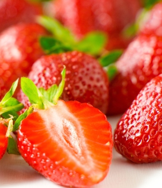 Sweet Strawberries papel de parede para celular para Nokia X6