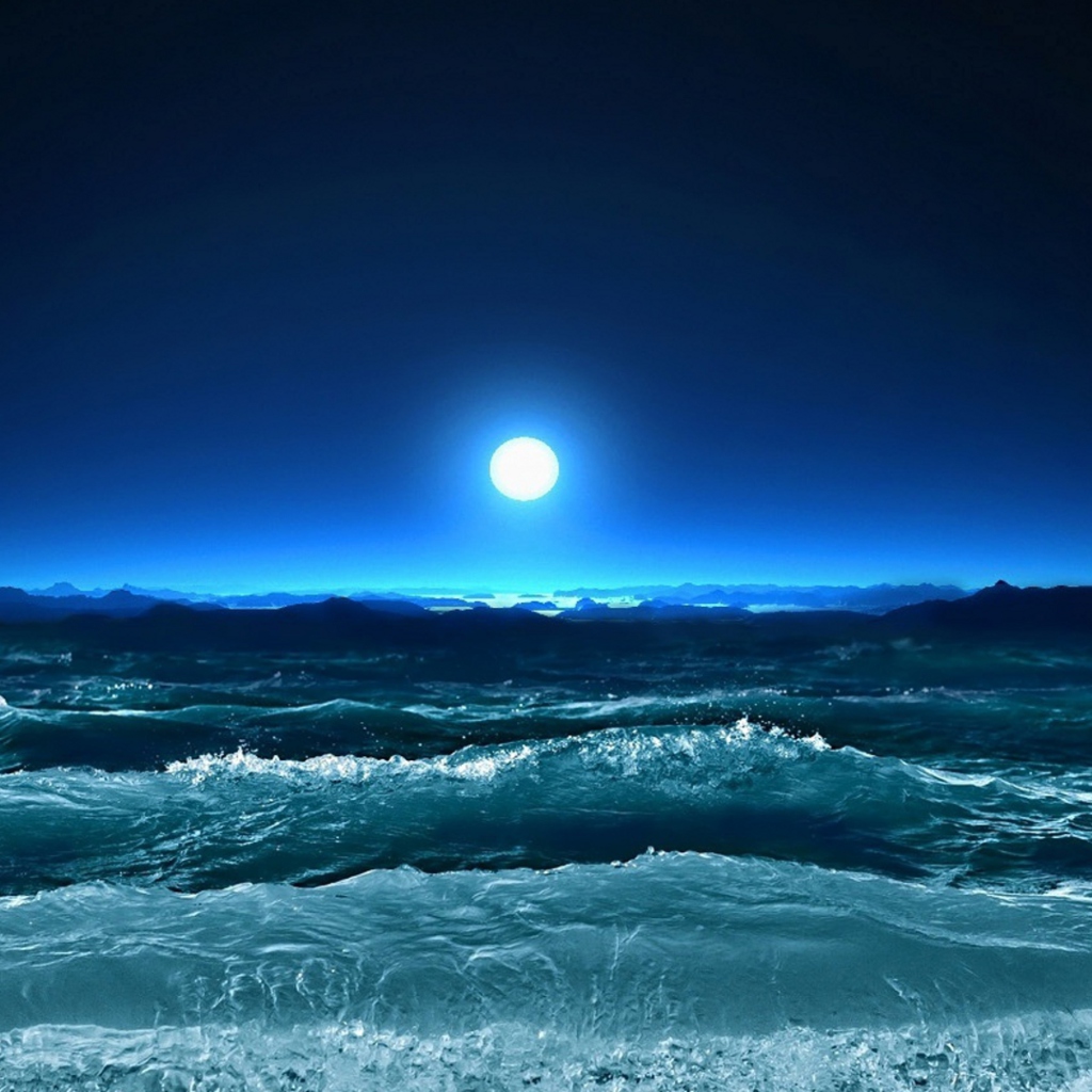 Обои Ocean Waves Under Moon Light 1024x1024