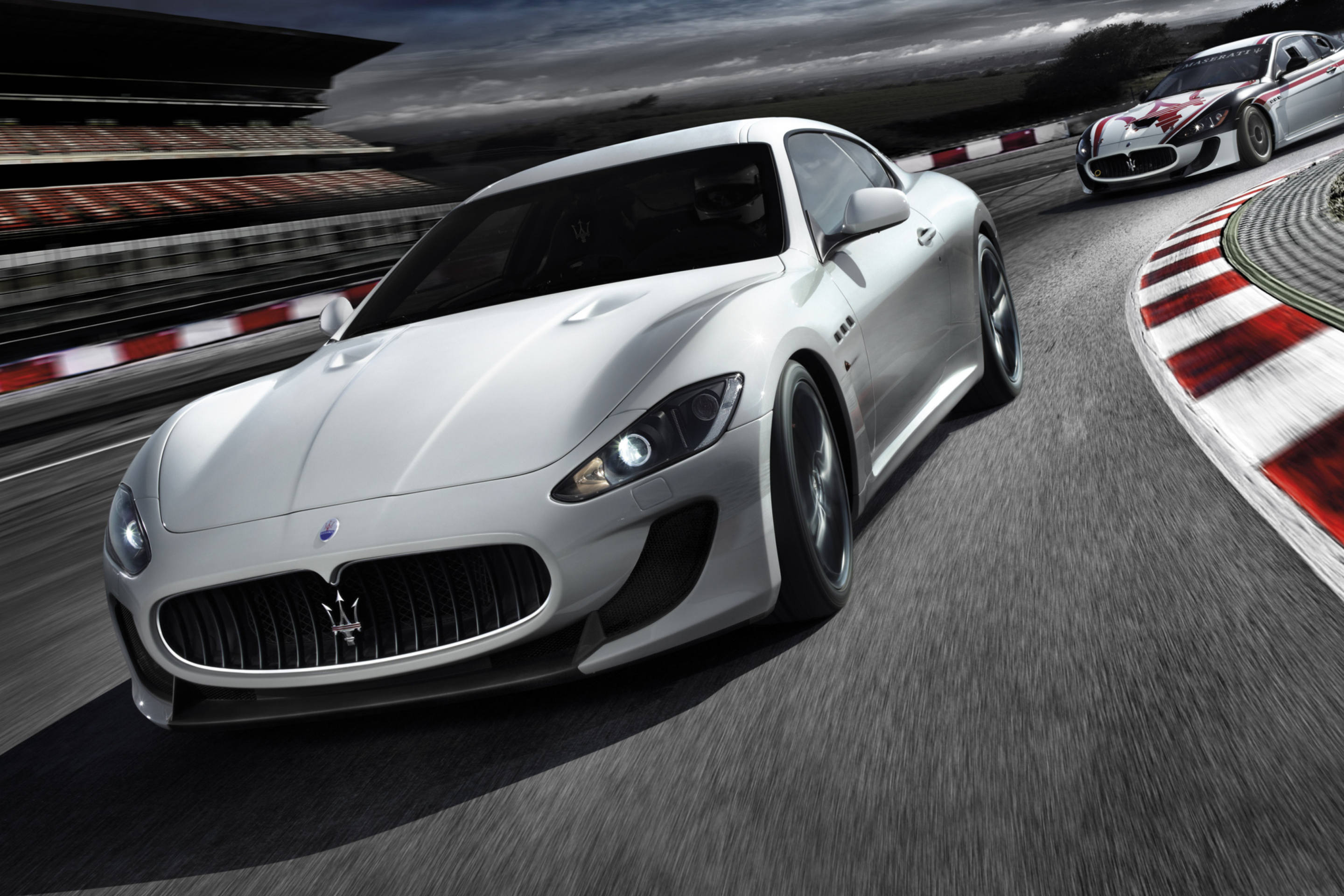 Fondo de pantalla Maserati GranTurismo 2880x1920