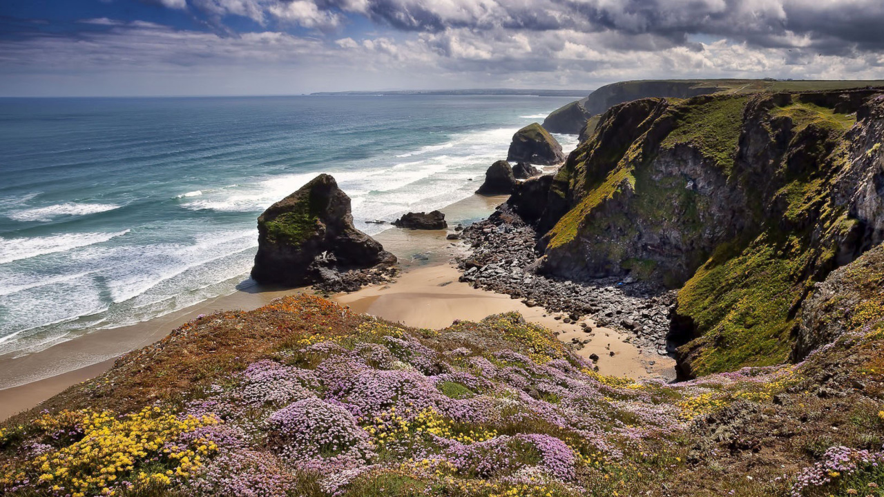 Обои Beach in Cornwall, United Kingdom 1280x720
