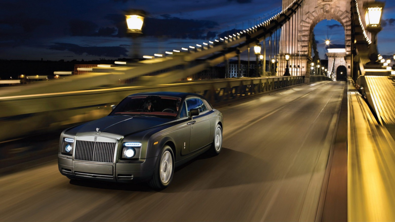 Screenshot №1 pro téma Rolls Royce Phantom Coupe 1600x900