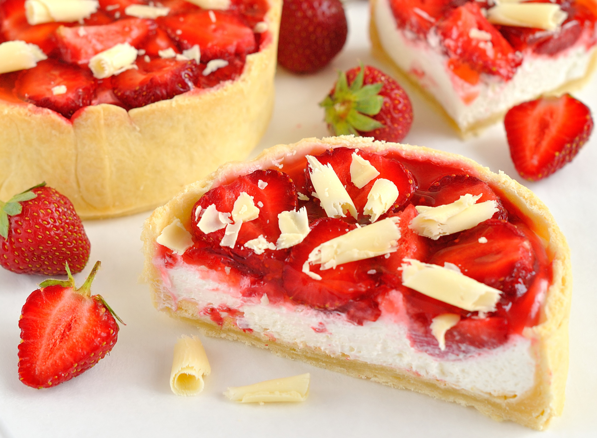 Strawberry Tart wallpaper 1920x1408