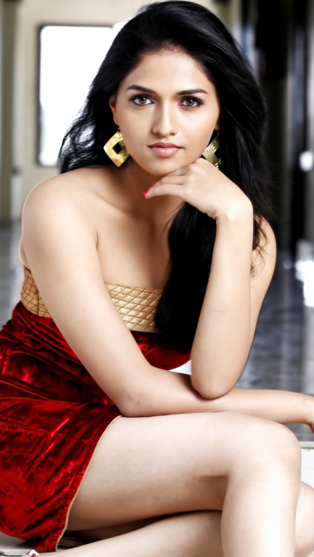 Actress Sunayana wallpaper 640x1136