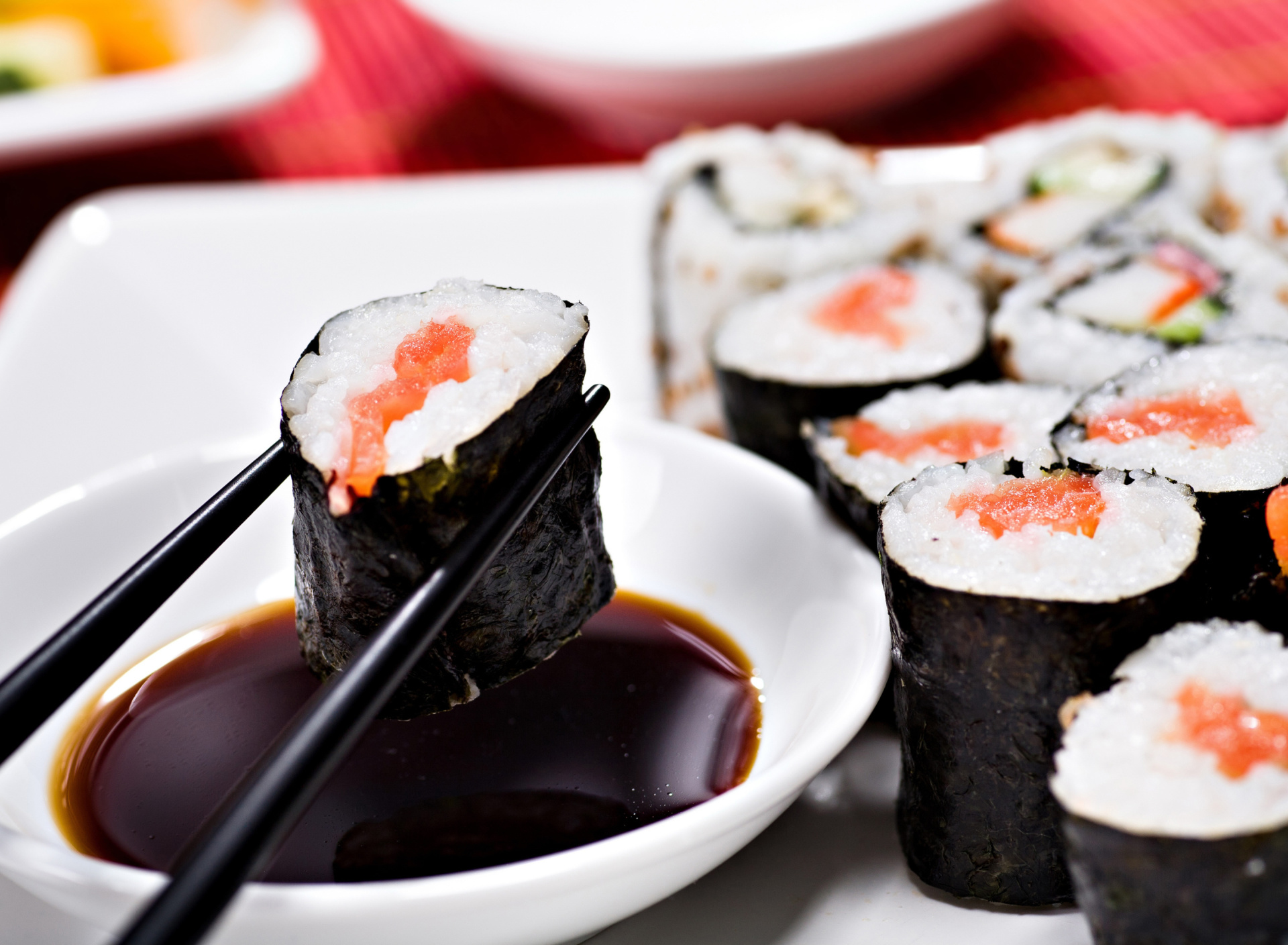 Обои Sushi and Chopsticks 1920x1408