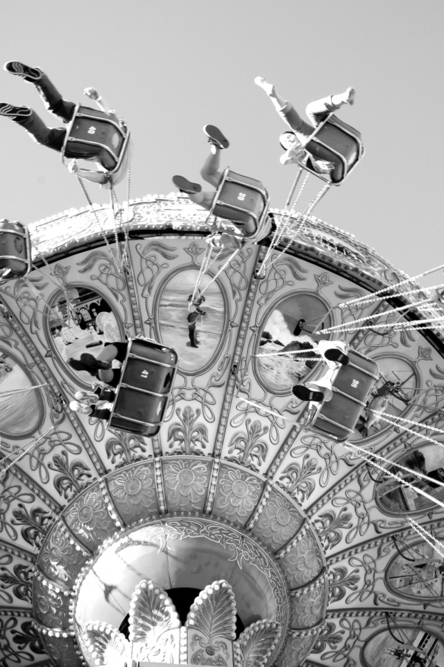 Screenshot №1 pro téma Merry-Go-Round 640x960