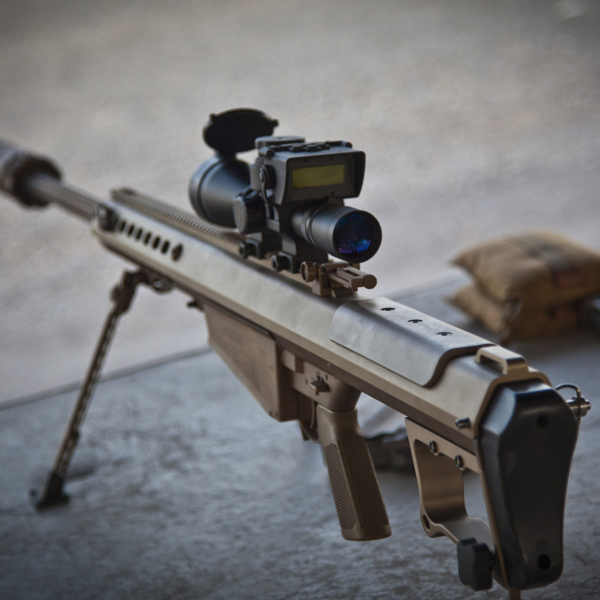 Fondo de pantalla Barrett M82 Sniper rifle 2048x2048