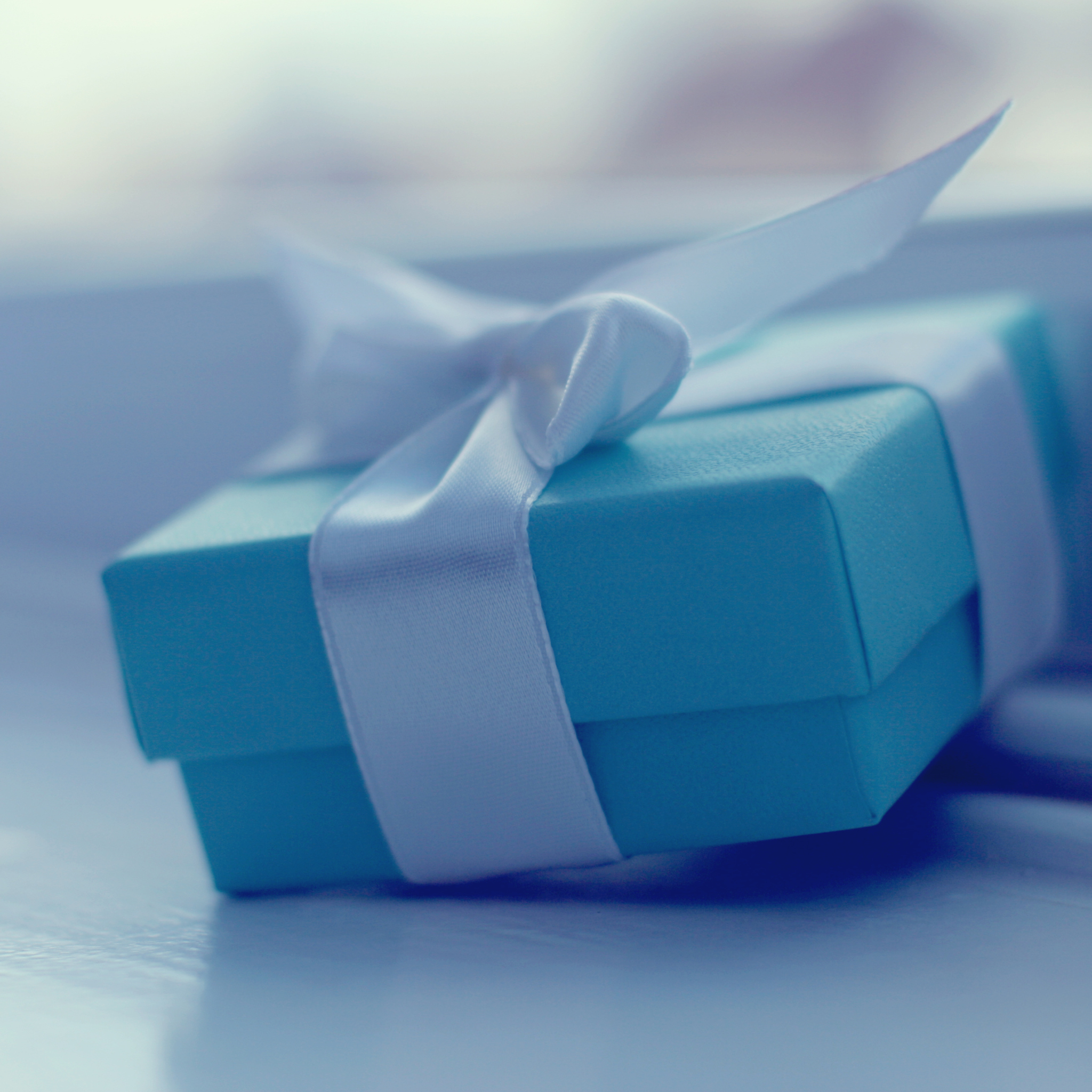 Fondo de pantalla Beautiful Gift Wrap 2048x2048