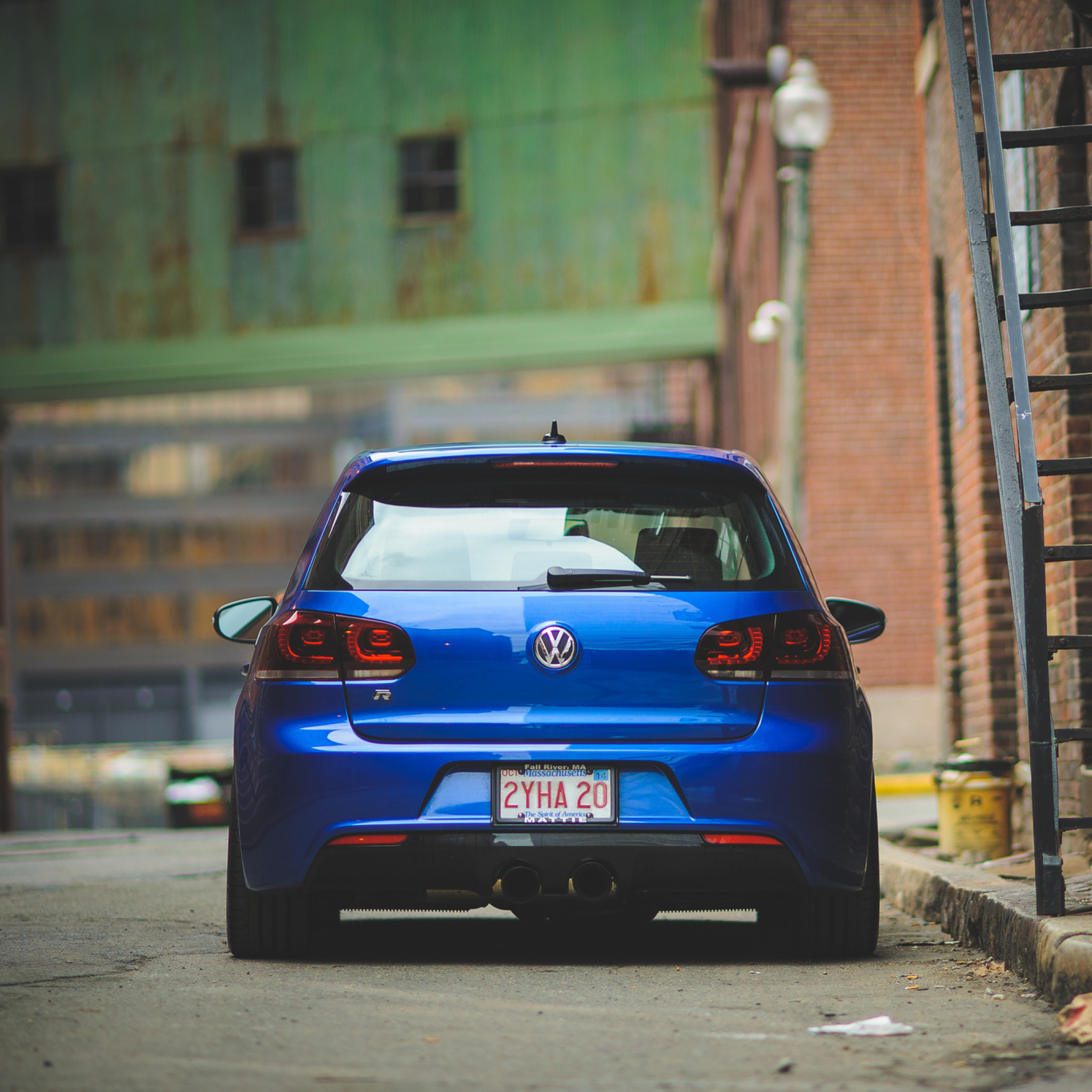 Fondo de pantalla Volkswagen Golf R 2048x2048