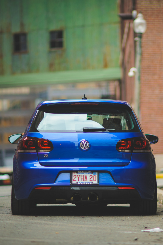 Fondo de pantalla Volkswagen Golf R 640x960