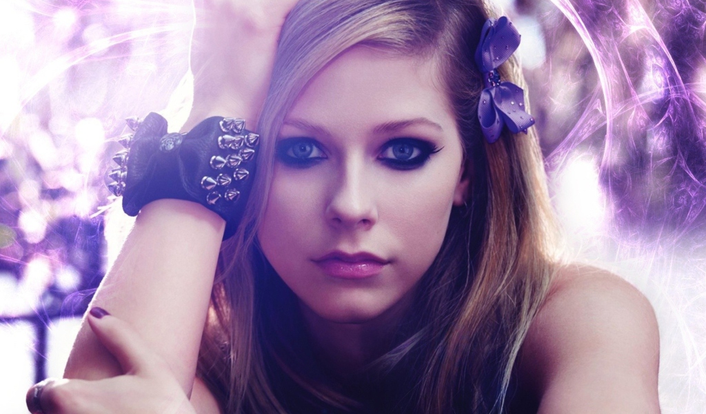 Обои Avril Lavigne Portrait 1024x600