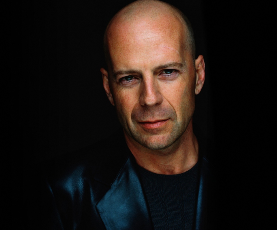 Bruce Willis screenshot #1 960x800