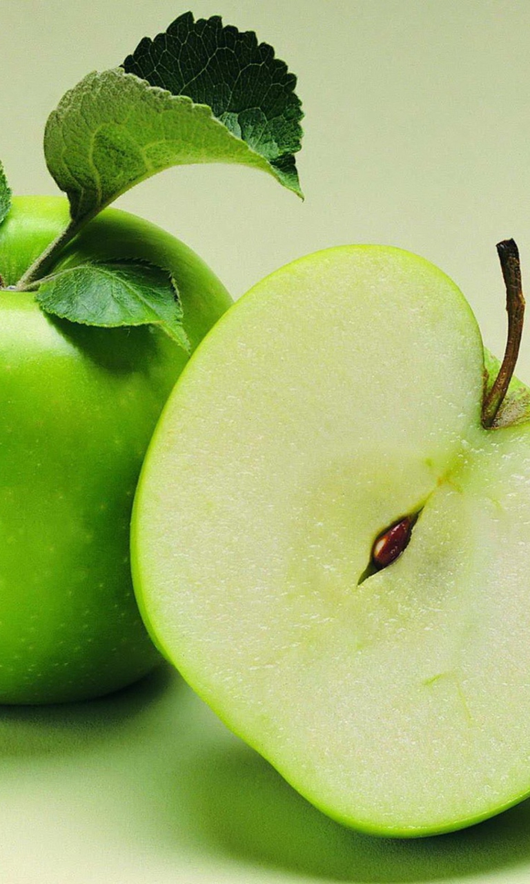 Fresh And Juicy Green Apple wallpaper 768x1280