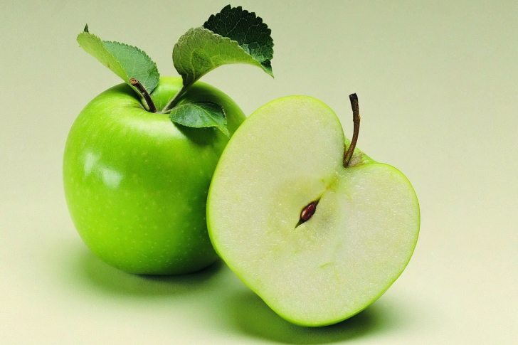 Sfondi Fresh And Juicy Green Apple