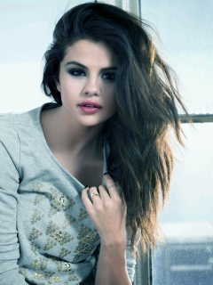 Обои Selena Gomez 2013 240x320
