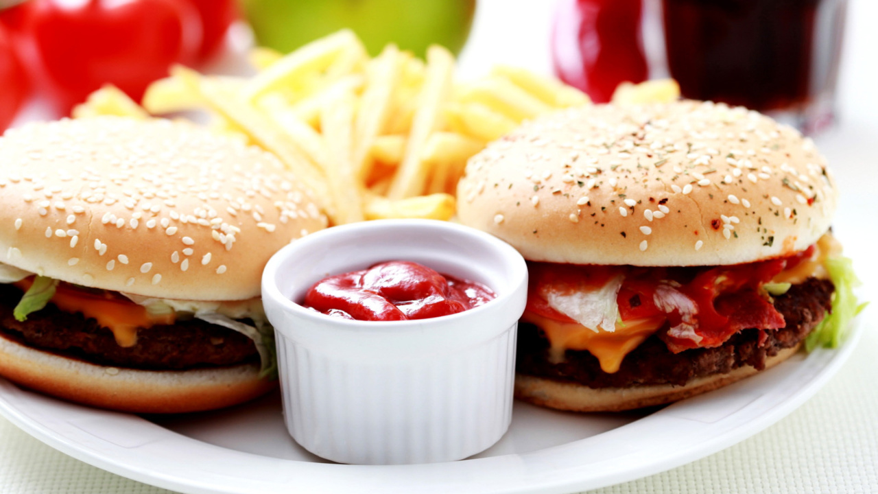 Fondo de pantalla Burgers with Barbecue sauce 1280x720