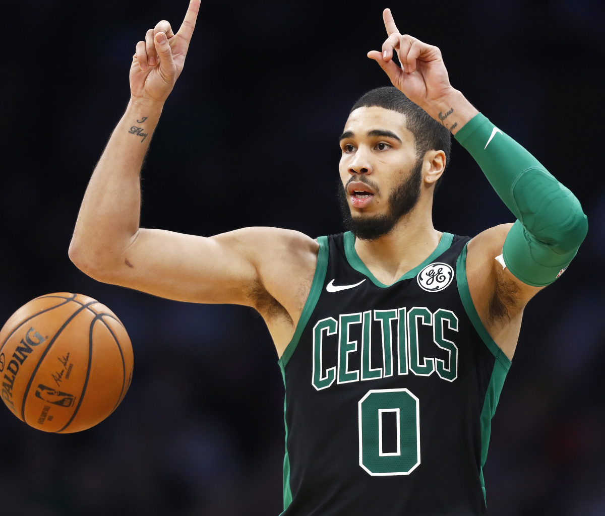 Fondo de pantalla Jayson Tatum in Boston Celtics 1200x1024