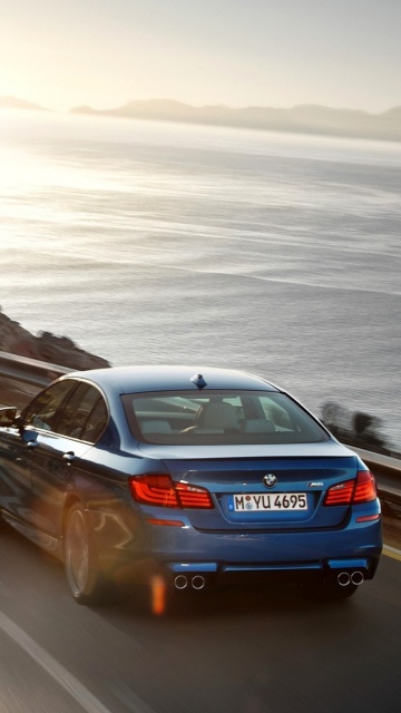 Sfondi BMW M5 F10 Sedan 360x640