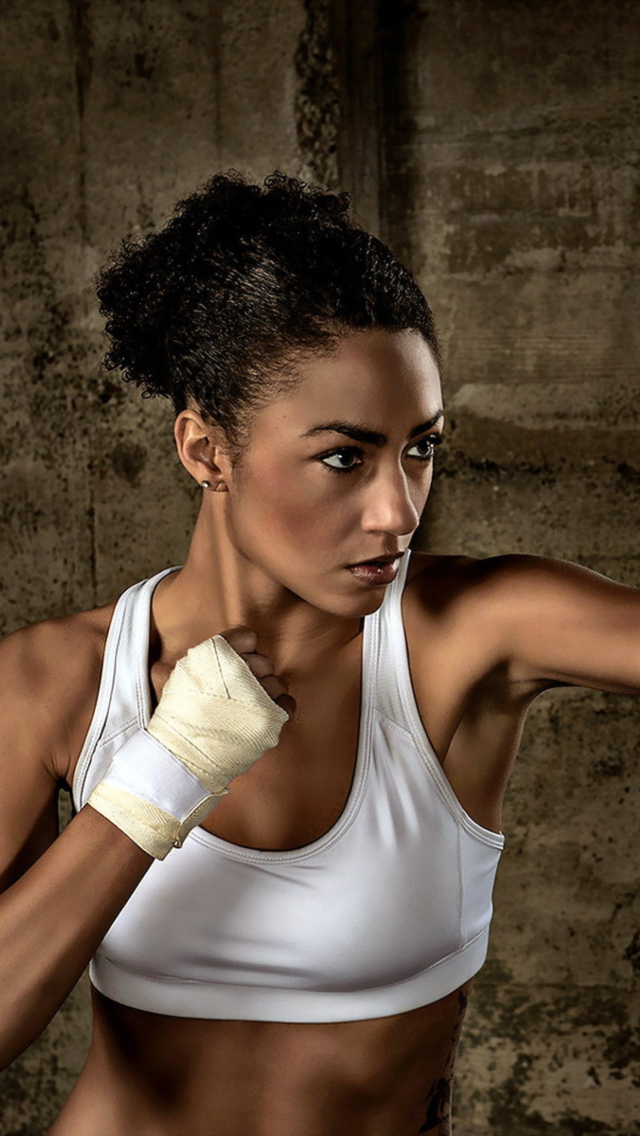 Screenshot №1 pro téma Sporty Girl Boxing 640x1136