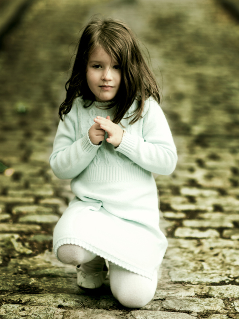 Cute Child wallpaper 480x640