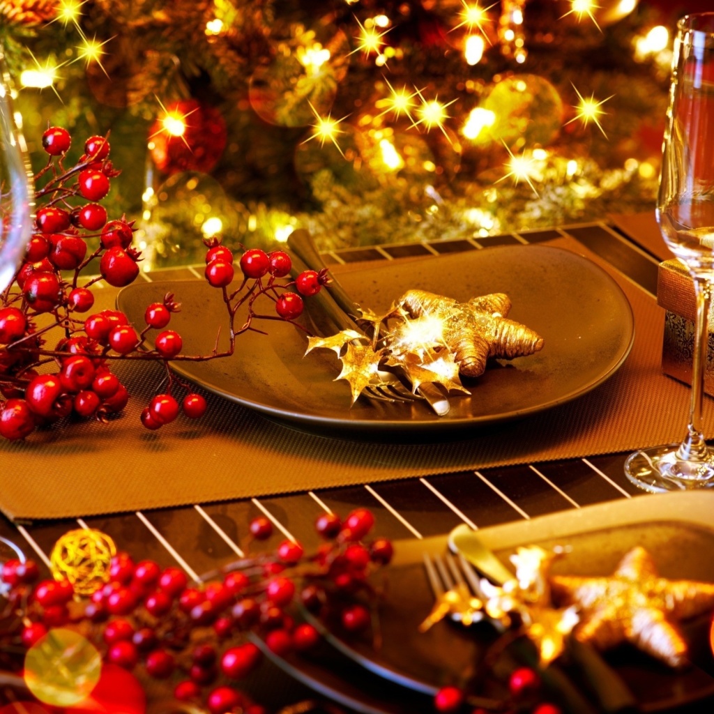 Обои Christmas Table Decorations 1024x1024