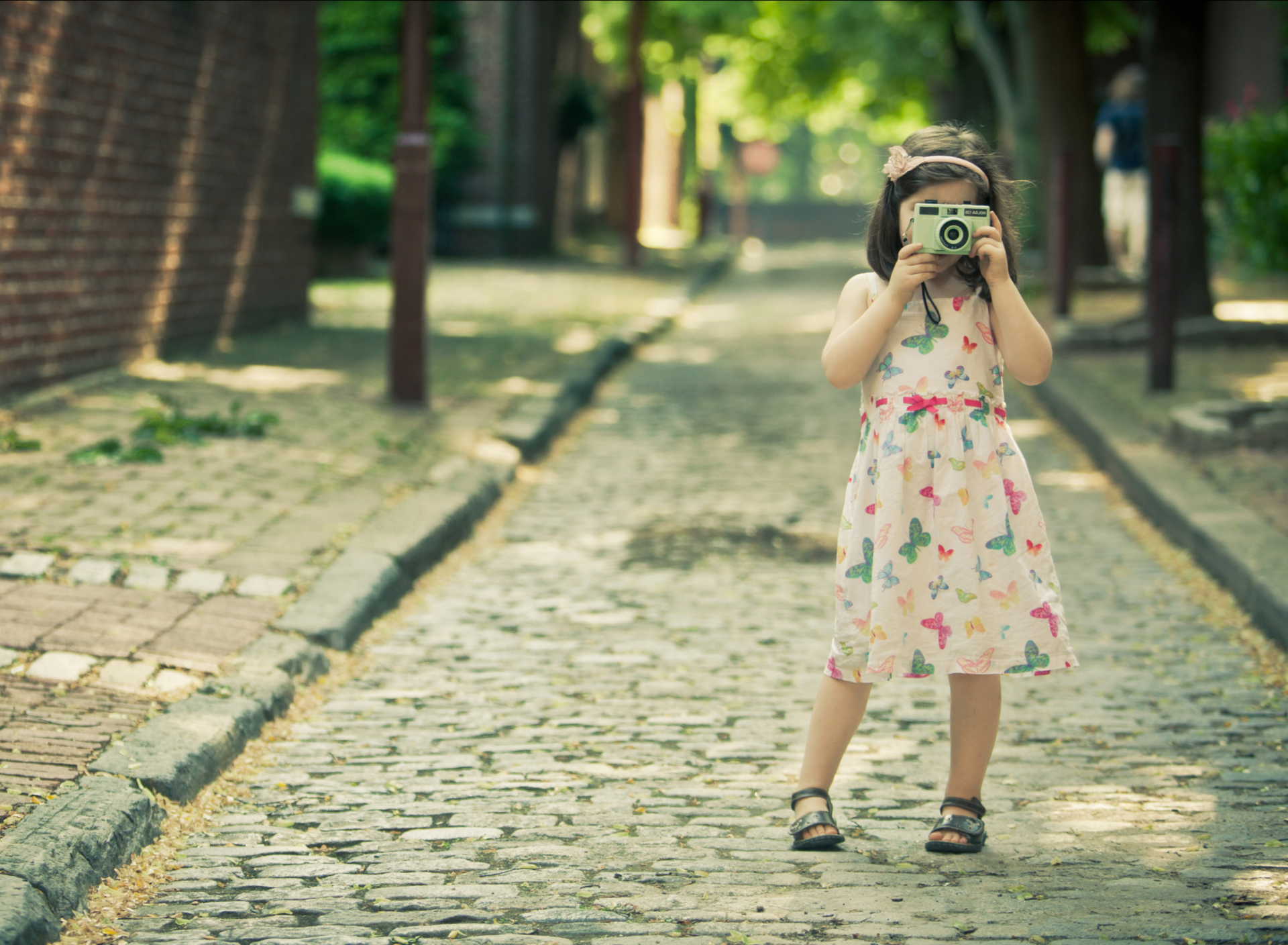 Das Little Photographer Wallpaper 1920x1408