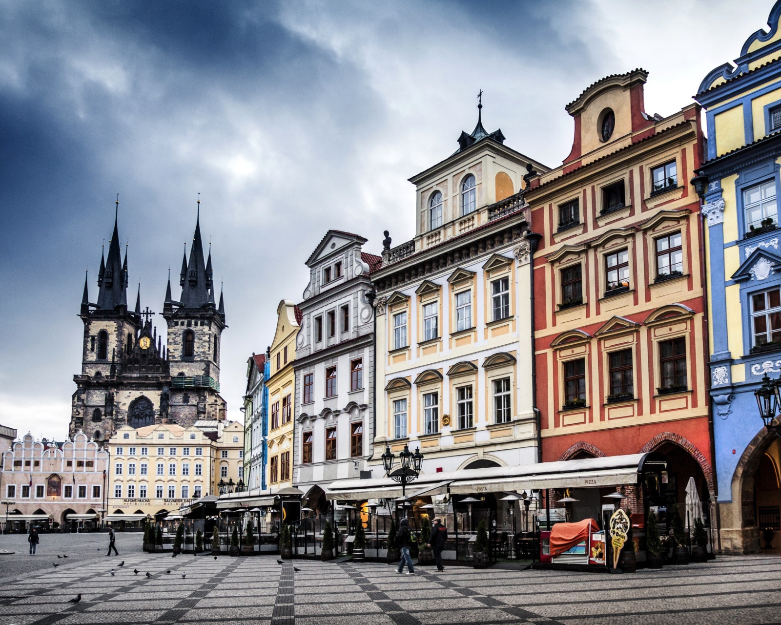 Sfondi Prague Old Town Square 1600x1280