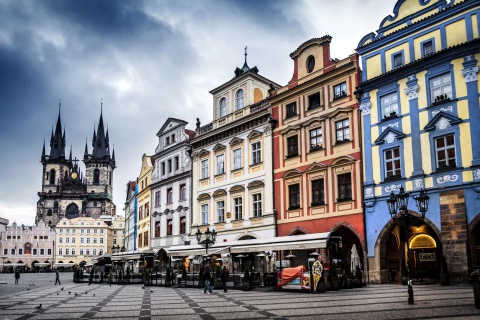 Fondo de pantalla Prague Old Town Square 480x320