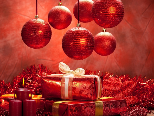 Das Christmas Gifts Wallpaper 640x480