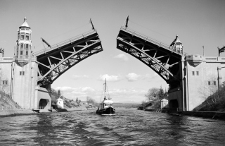 Boat And Bridge - Obrázkek zdarma 