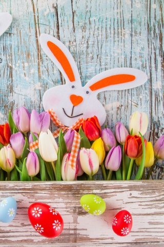 Fondo de pantalla Easter Tulips and Hares 320x480