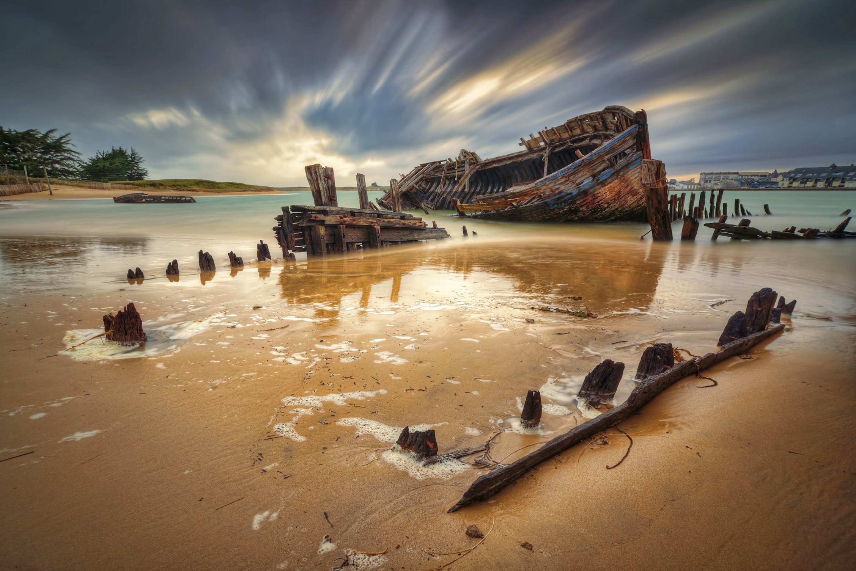 Fondo de pantalla Shipwreck 2880x1920