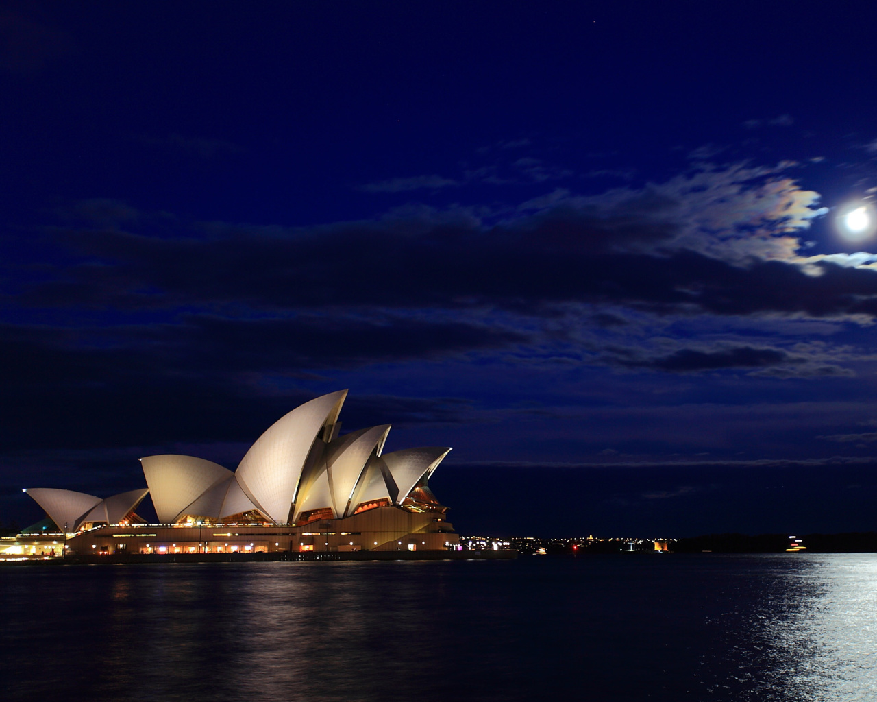 Screenshot №1 pro téma Opera house on Harbour Bridge in Sydney 1280x1024