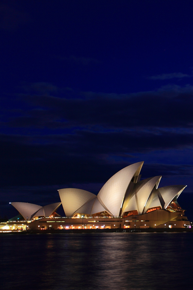 Screenshot №1 pro téma Opera house on Harbour Bridge in Sydney 640x960