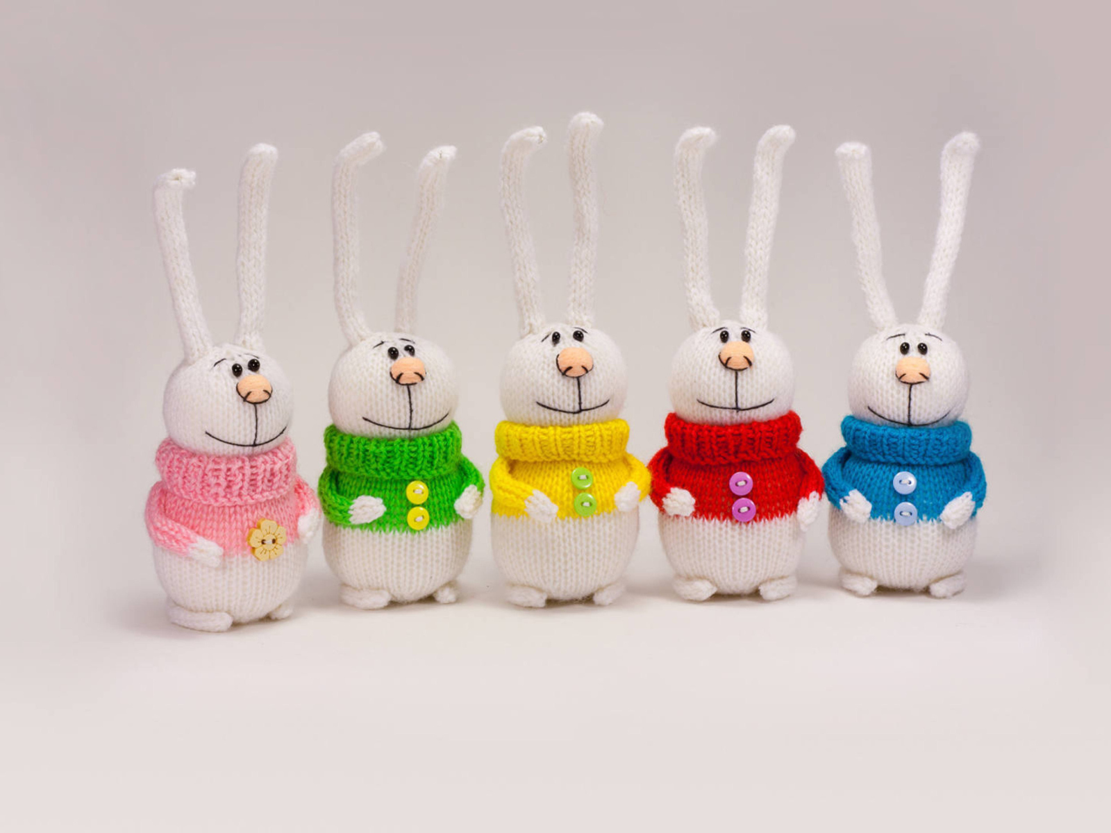 Knitted Bunnies In Colorful Sweaters wallpaper 1600x1200