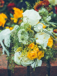 Das Bridal Bouquet Wallpaper 240x320