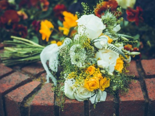 Das Bridal Bouquet Wallpaper 320x240
