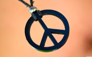 Peace & Love - Obrázkek zdarma pro 176x144